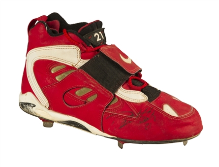 1995 Deion Sanders Game Used & Signed Nike Cleat (JSA)